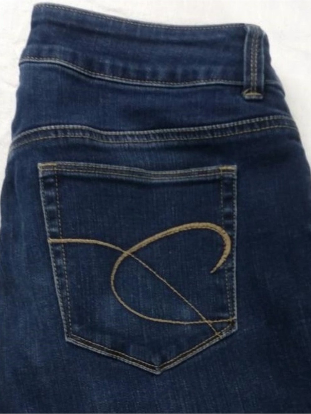 Chico’s Women’s Dark Blue Stretch Jeans with Contrast Stitching Chico’s 0.5 or 6